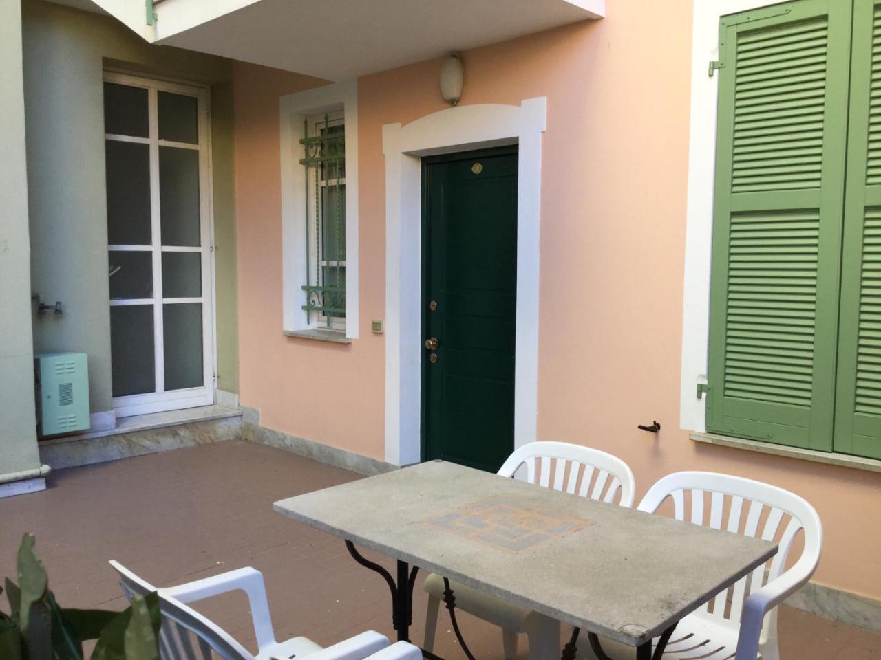 La Villetta Appartamenti Per Vacanze 피날레리구레 외부 사진