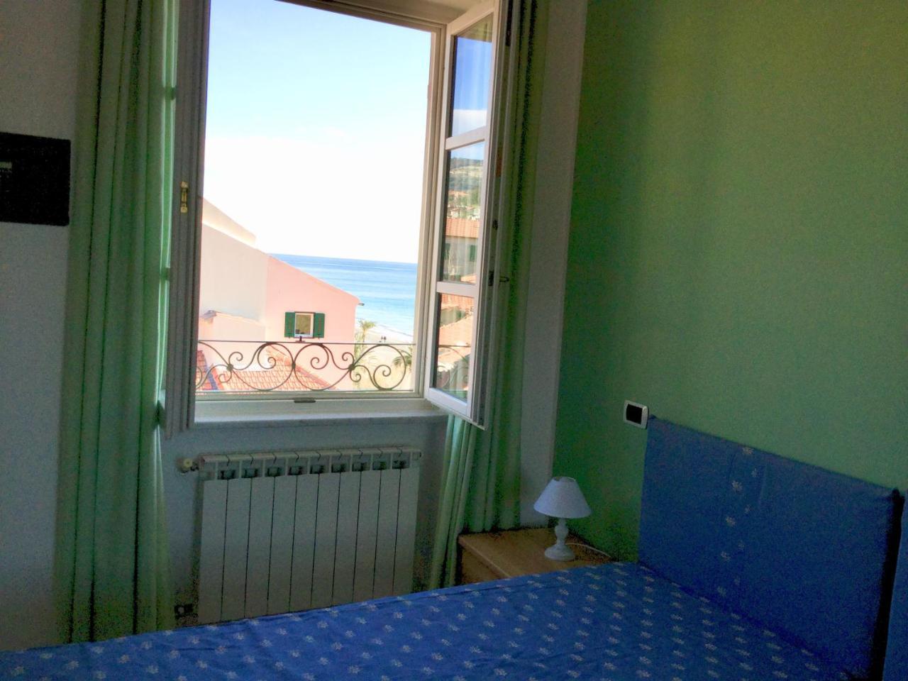 La Villetta Appartamenti Per Vacanze 피날레리구레 외부 사진