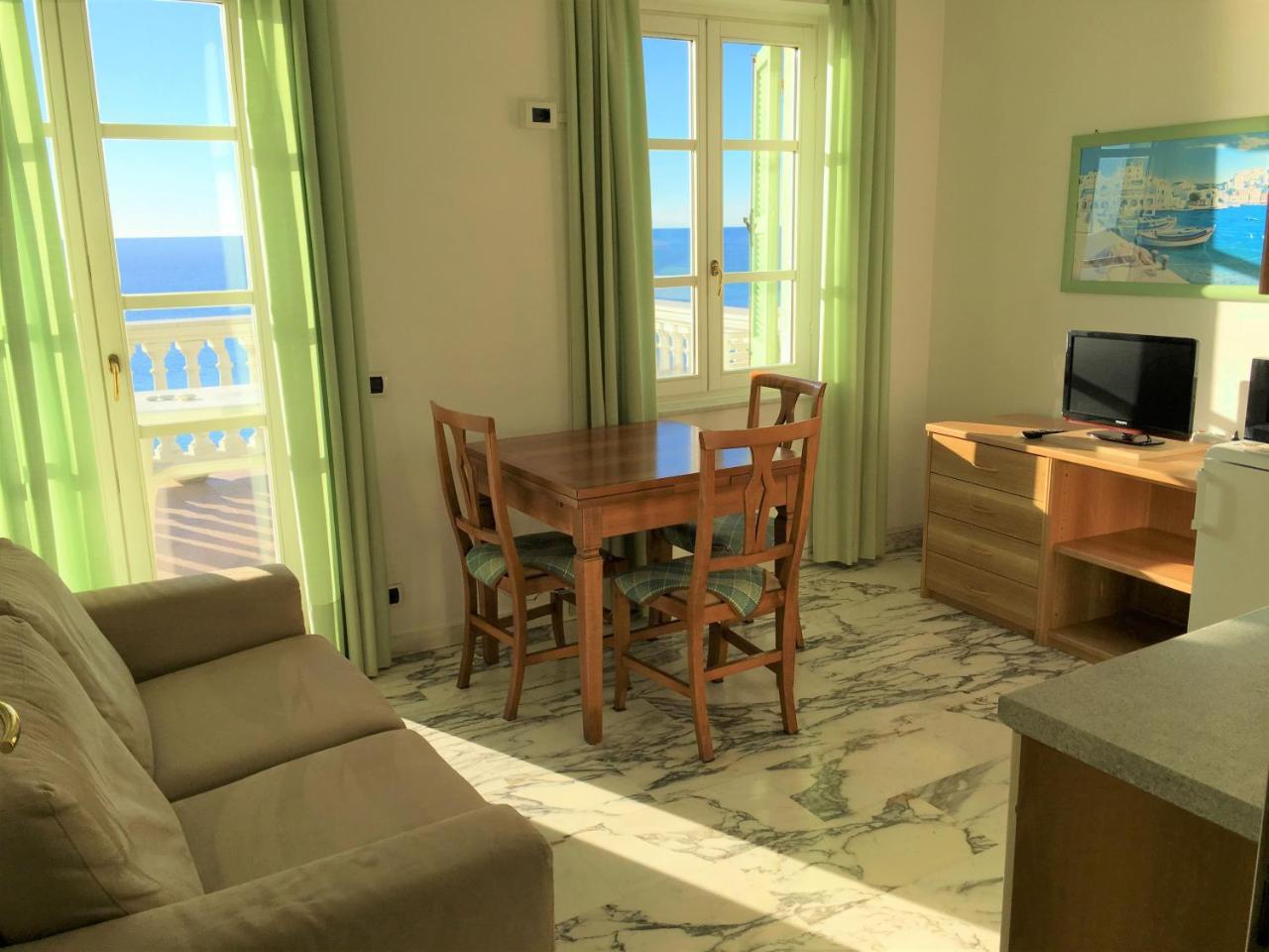 La Villetta Appartamenti Per Vacanze 피날레리구레 외부 사진